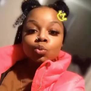 Meet your Posher, Tia